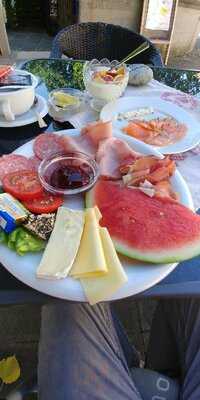 Café Schweizer Hüsli