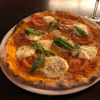 Holzofen Pizzeria Borghese