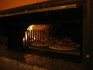 Holzofen Pizzeria Borghese