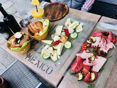 Revolution Café - Rc64