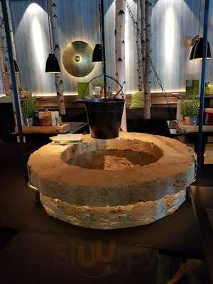 Hans Im GlÜck Burgergrill & Bar