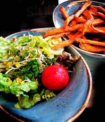 Hans Im GlÜck Burgergrill & Bar