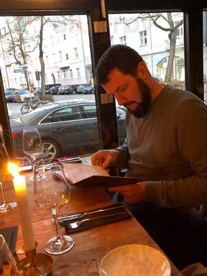 Amistad - Tapas Y Vino