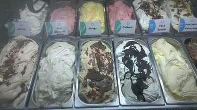 Oraia Cafe Konditorei Eis