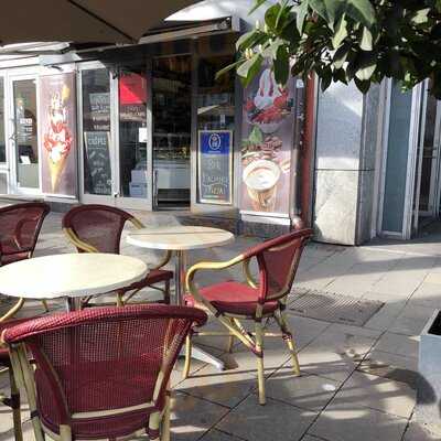 Gelati & Caffe Am Isator