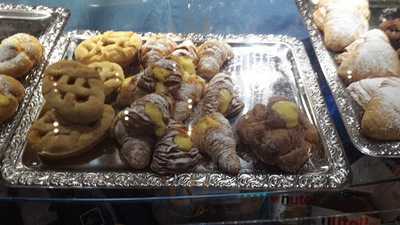 Gelati & Caffe Am Isator