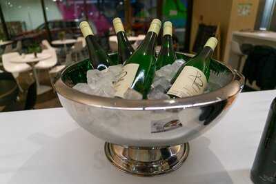 Über Den Tellerrand