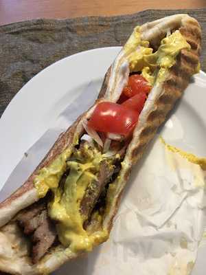 Jahrhundertsosse Essen Bosnawurst Grillfleischsandwich