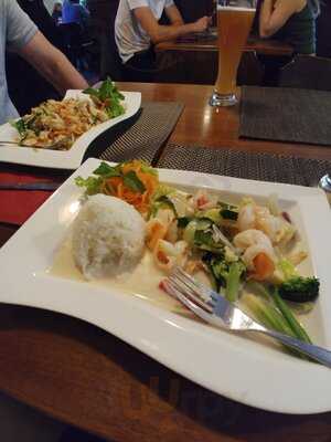 Ho Vietnamesische Küche & Sushi Bar