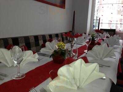 Bistro La Piazza Ristorante Tas