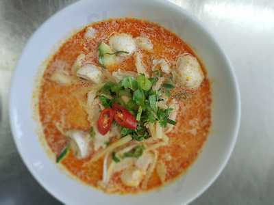 Lilly's Vietnam&tai Cuisin