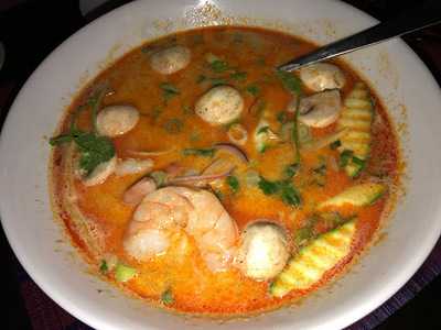 Lilly's Vietnam&tai Cuisin