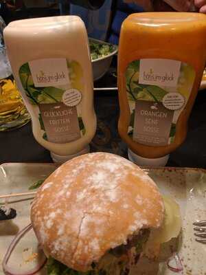 Hans Im GlÜck Burgergrill & Bar