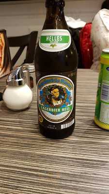 Esto Café Bar Restaurant