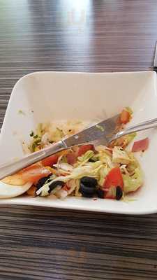 Esto Café Bar Restaurant