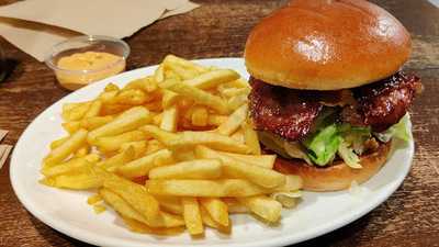 Pommes Freunde Oez München