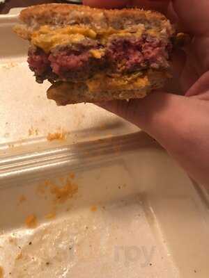 Uncle's Burger & Bar