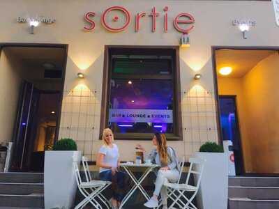 Sortie Bar & Lounge