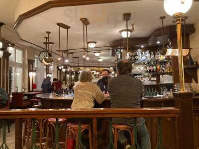 Villa Salve, Restaurant / Bar