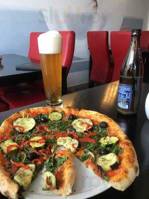 Pizzeria Eiscafe Piccola