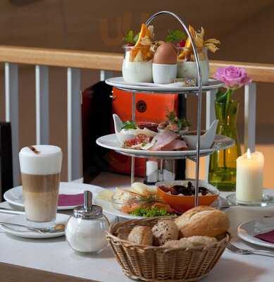 Grassinger Cafe & Restaurant