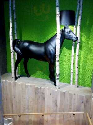 Hans Im GlÜck Burgergrill & Bar