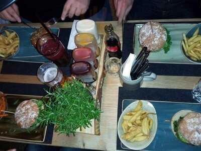 Hans Im GlÜck Burgergrill & Bar