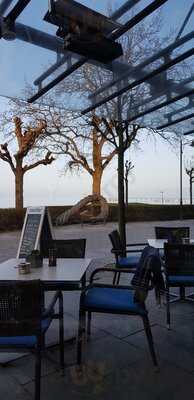 Meerbar | Restaurant & Bar Rügen