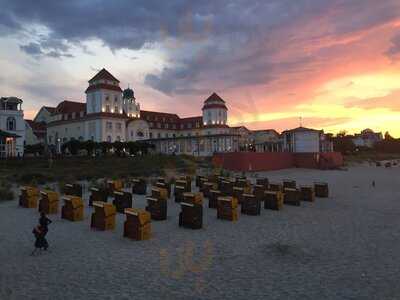 Kakadu Café Lounge & Bar