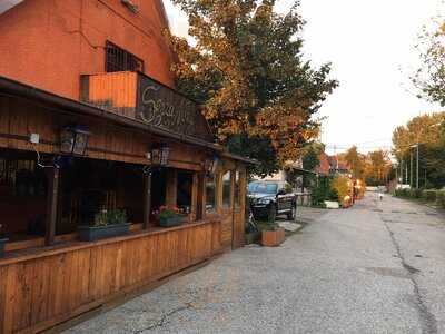 Trattoria Senza Nome