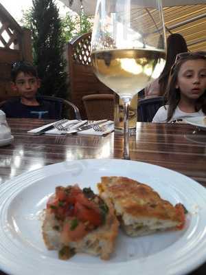 Ristorante & Pizzeria La Villa Da Giuliano