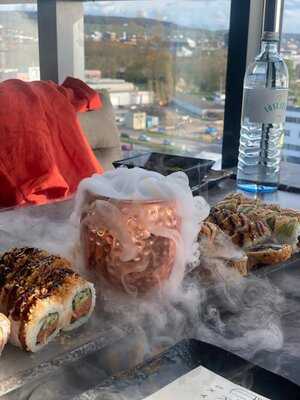 Club Kaiser Sushi Lounge
