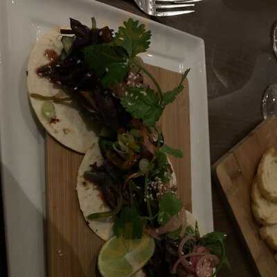 B10 Restaurant Wine & Gin Bar