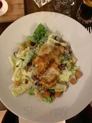 B10 Restaurant Wine & Gin Bar