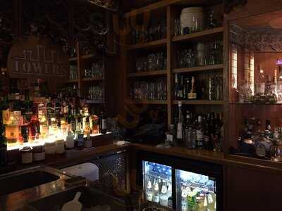 Towers Irish Pub