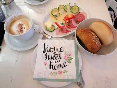 Cafe Guglhupf