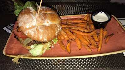 Q1 - Metropolitan Kitchen & Bar