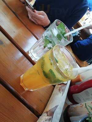 Hans Im GlÜck Burgergrill & Bar