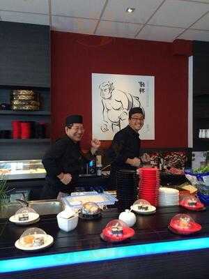 Kanpai Running Sushi & Lounge