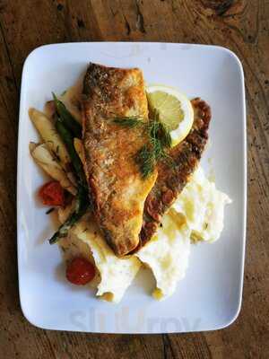 Zum Fliegenden Holländer