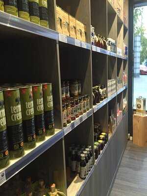 Gold Tree Weinbar Café Bistro