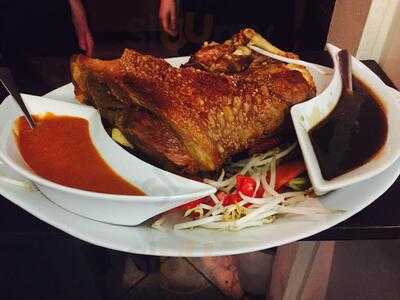 Larry`s Bar & Restaurant