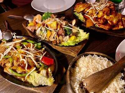 Larry`s Bar & Restaurant