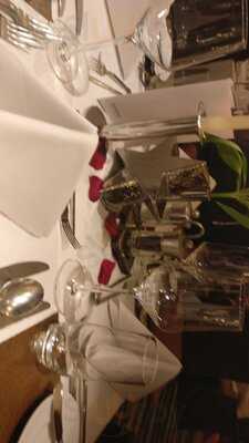 Restaurant Trollinger Im Mövenpick Hotel Stuttgart Airport