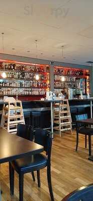 Einstein Restaurant Cafe Bar