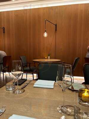 Restaurant Vox Drink & Dine