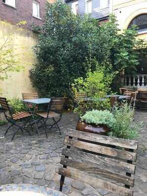 Im Süden (ehem. Café Kosmopolit)