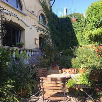 Im Süden (ehem. Café Kosmopolit)