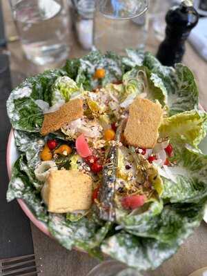 Dom - Grill Kitchen Bar