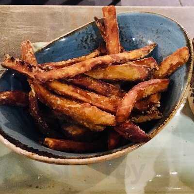 Hans Im GlÜck Burgergrill & Bar